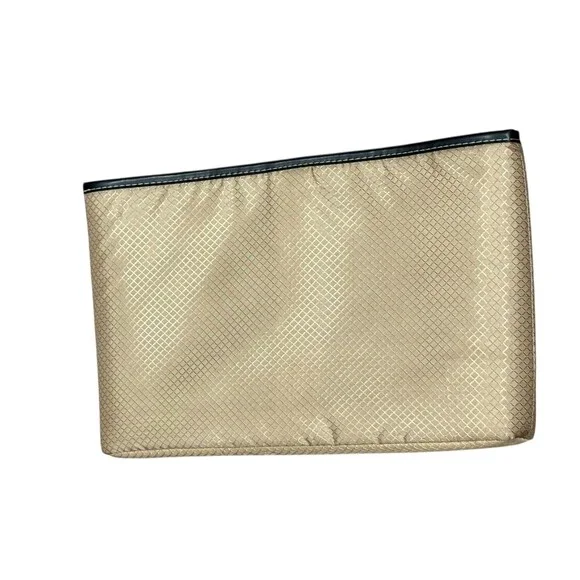 McKlein Glenview Women's Black Leather Inner Pockets Organizer Laptop Briefcase - Picture 2 of 16